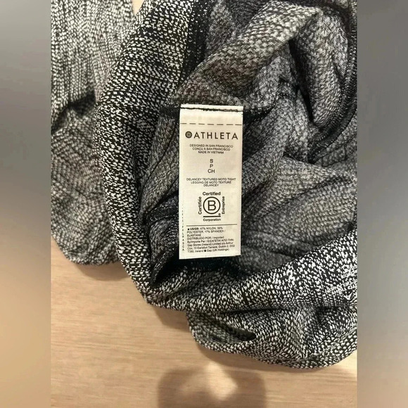 ATHLETA Delancey Textured Moto Tight Legging in Braiden Black / Size Small / - Picture 9 of 10